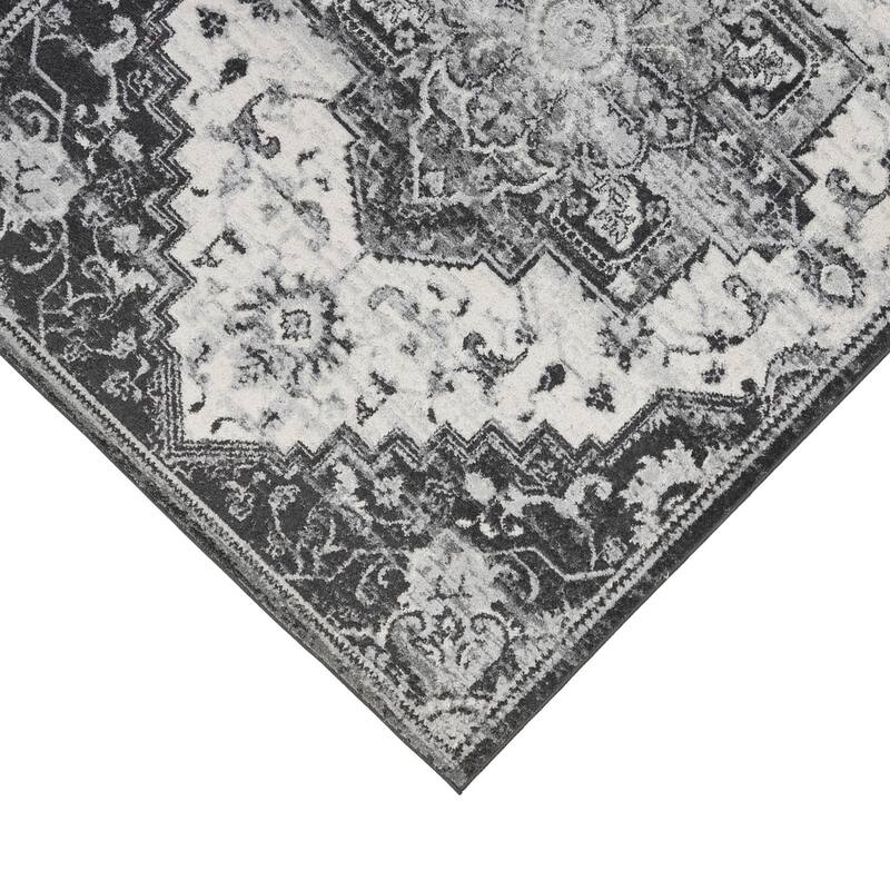 Alvia Yana Medallion Area Rug