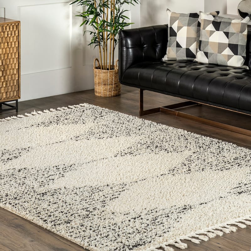 Nuloom Denton Diamond Shag Tassel Area Rug