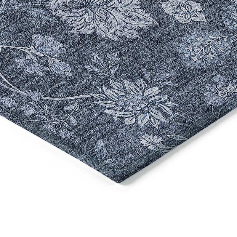 Machine Washable Indoor/ Outdoor Chantille Floral Farmhouse Rug