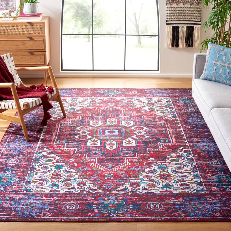 SAFAVIEH Tucson Machine Washable Slip Resistant Heide Oriental Rug