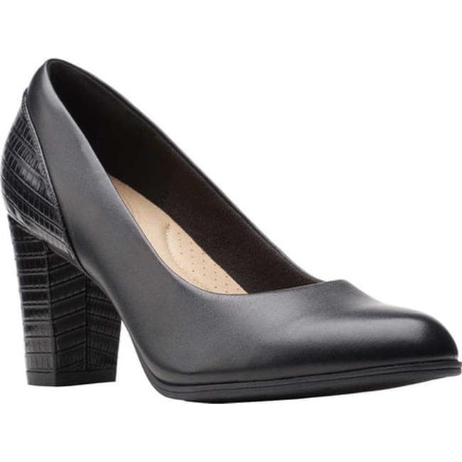 clarks black leather pumps