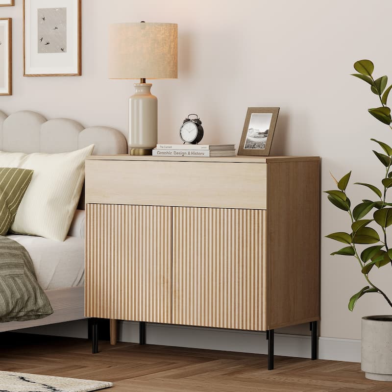 Modern Minimalist Nightstand,31.5" Wood End Table,Reeded Design Bedside Table