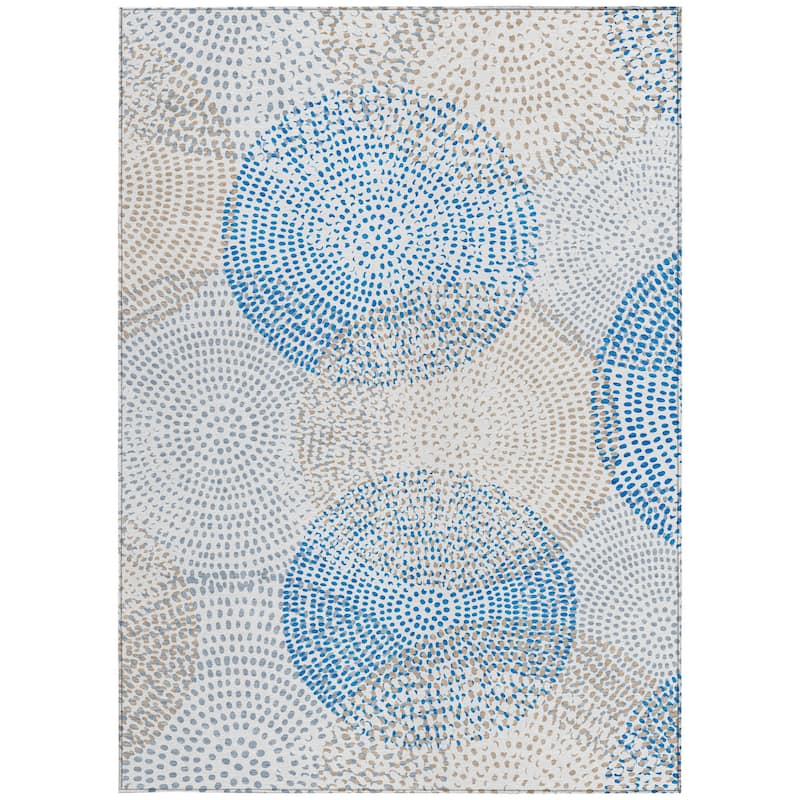 HomeRoots Polka Dot Transitional Rectangle Outdoor Rug