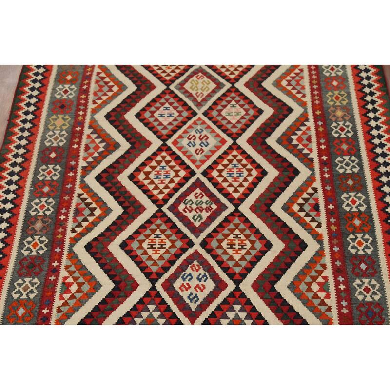 Kilim Qashqai Persian Vintage Rug Vegetable Dye Wool Carpet - 5'3"x 7'8"