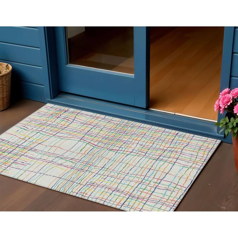 HomeRoots Striped Transitional Rectangle Outdoor Rug - 3' x 5'