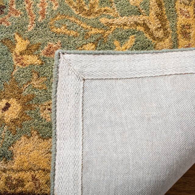 SAFAVIEH Handmade Antiquity Izora Traditional Oriental Wool Rug