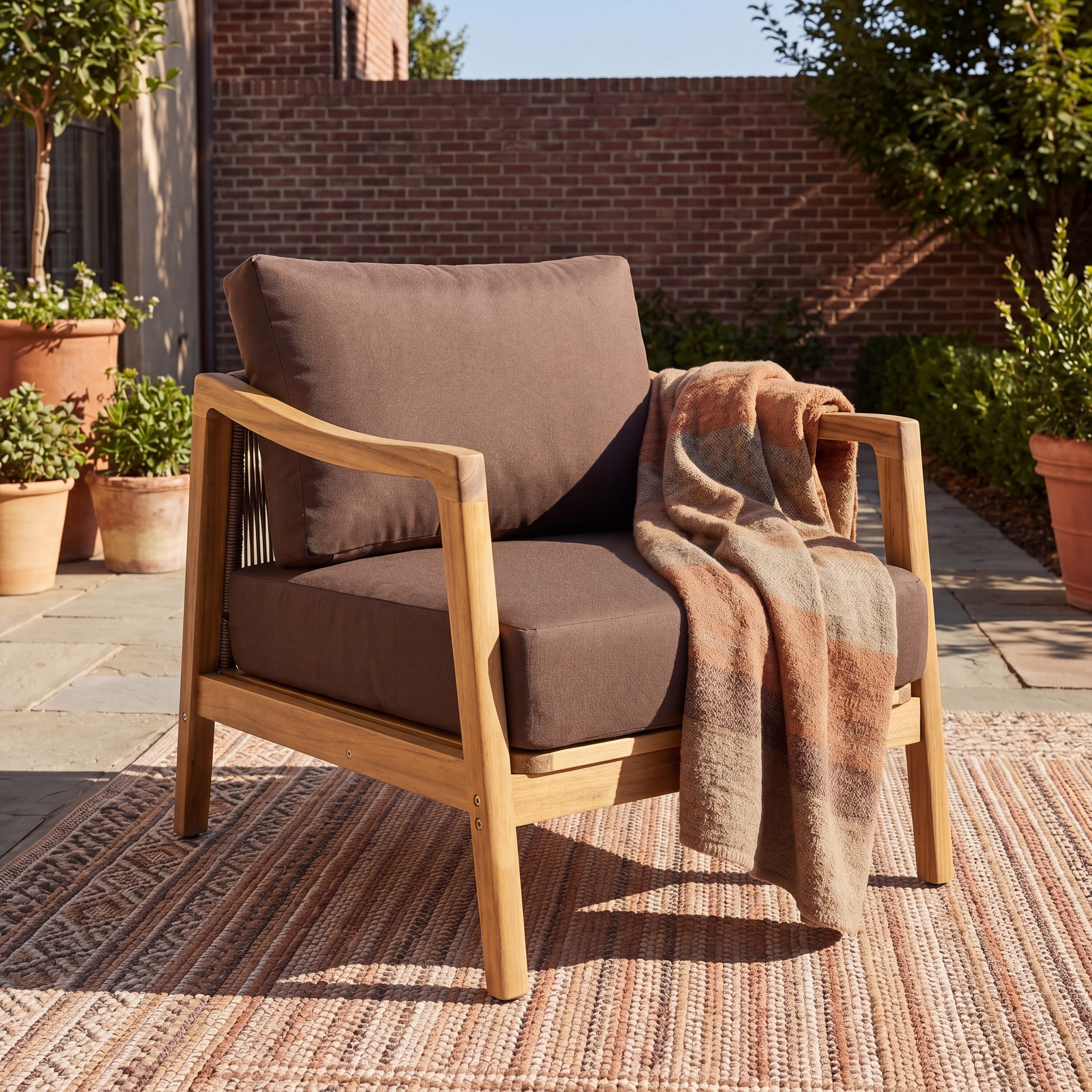 Outdoor Club Chair Side Chair Accent Chair with Wood Frame, Coffee Chair Reading Chair with Cushions