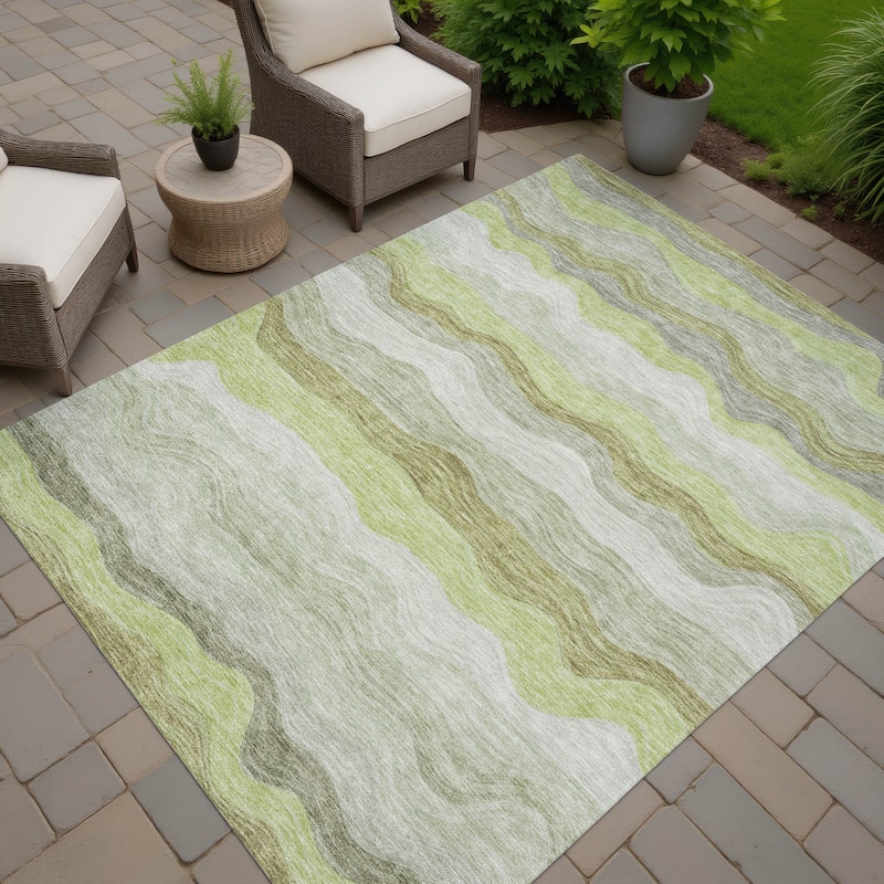 Machine Washable Indoor/ Outdoor Ombre Stripes Chantille Rug