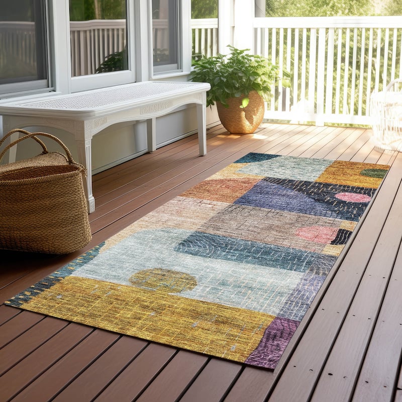 Machine Washable Indoor/ Outdoor Contemporary Geo Chantille Rug