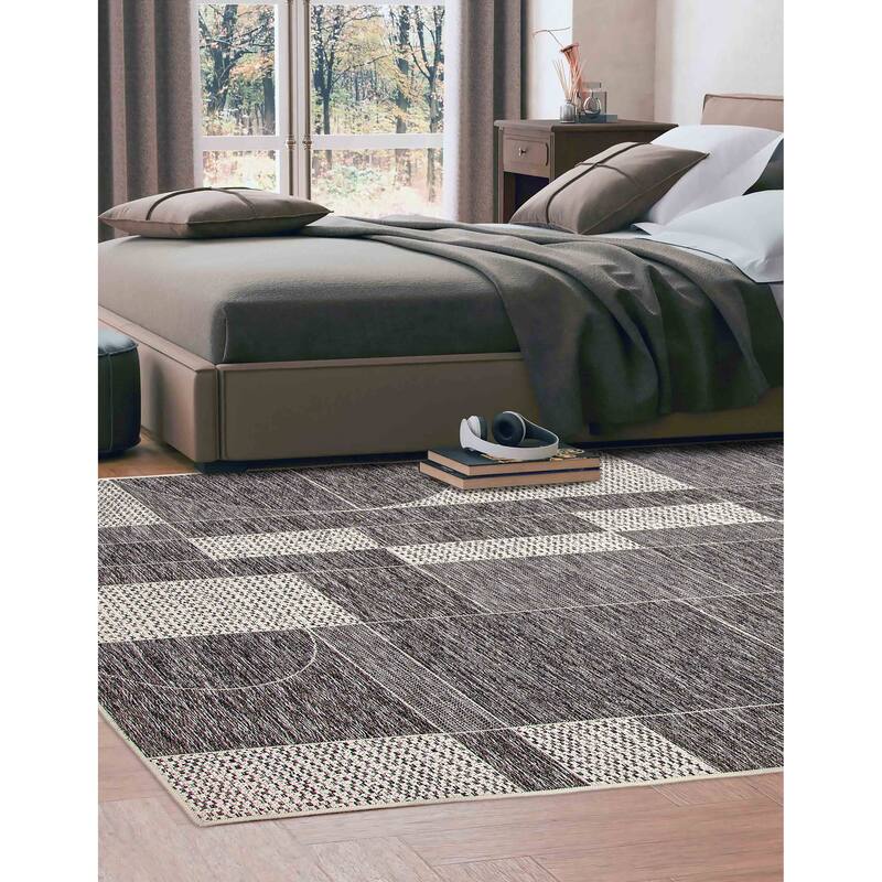 ECARPETGALLERY Machine Woven Bodhi Taupe Area Rug