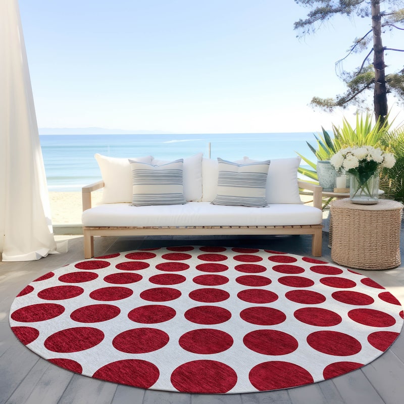 Machine Washable Indoor/ Outdoor Polka Dots Chantille Rug - Red - 8' x 8'