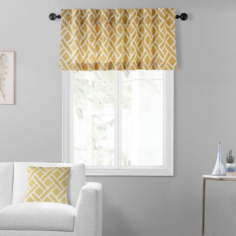 Exclusive Fabrics Martinique Printed Cotton Window Valance - 50 X 19