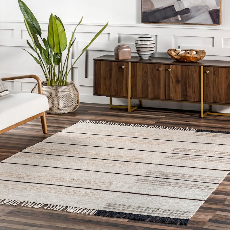 Nuloom Nicky Contemporary Striped Wool Tassel Area Rug