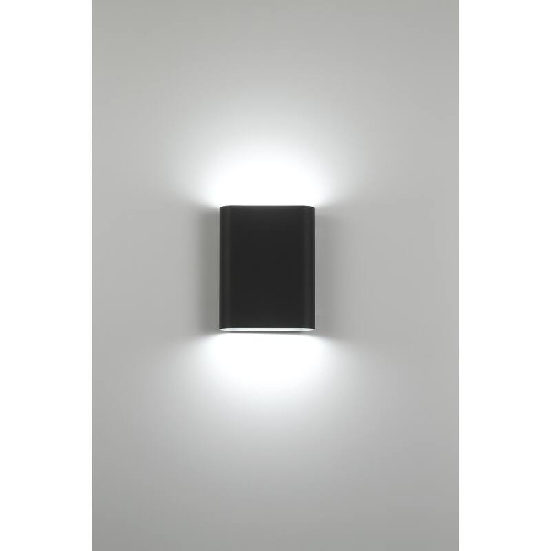 Access Lighting Lux 8" Tall LED Wall Sconce - 3000K