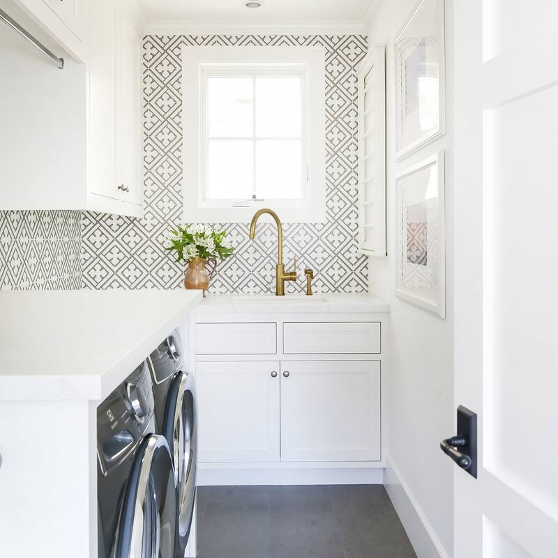 One-Handle Widespread Kitchen Faucet with Side Spray