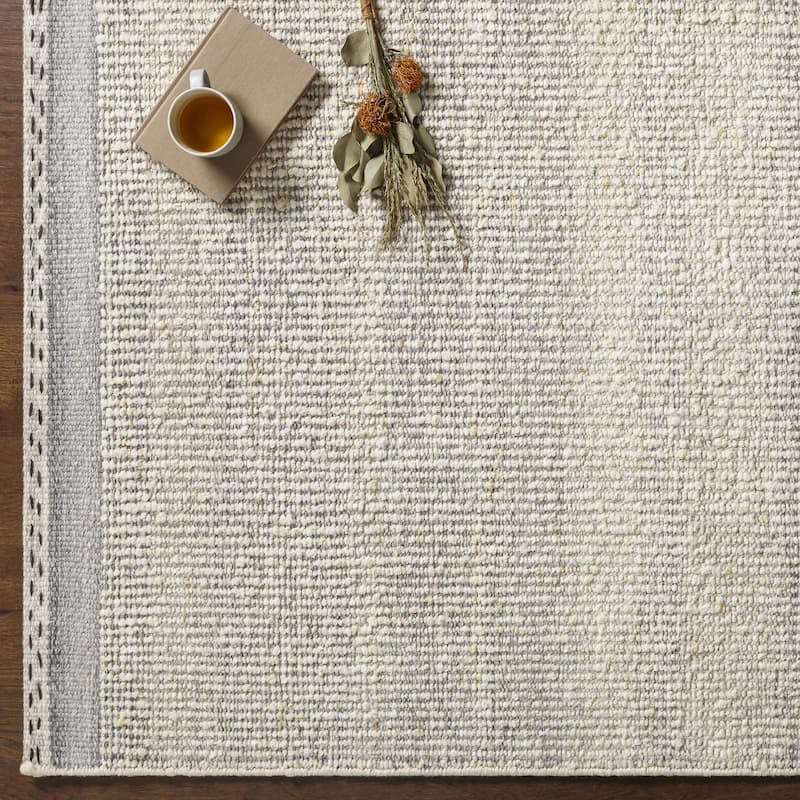 Livabliss Casual Sadie Dots Area Rug