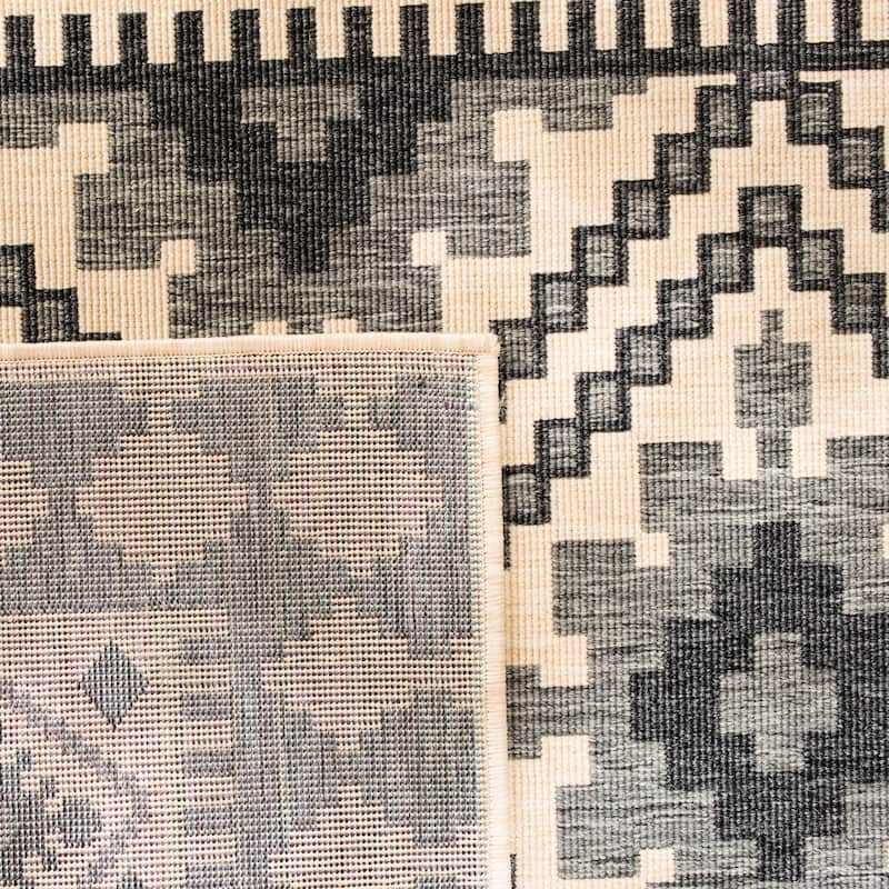 SAFAVIEH Veranda Eyvor Indoor/ Outdoor Waterproof Patio Backyard Rug