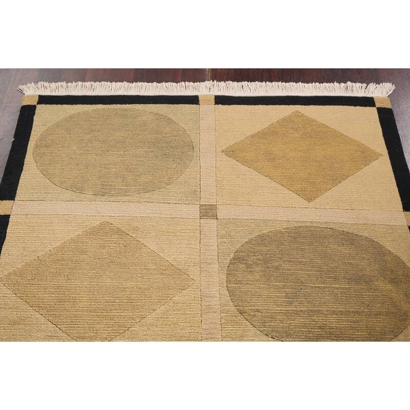 Vegetable Dye Geometric Nepalese Oriental Area Rug Wool Hand-knotted - 4'1" x 6'0"