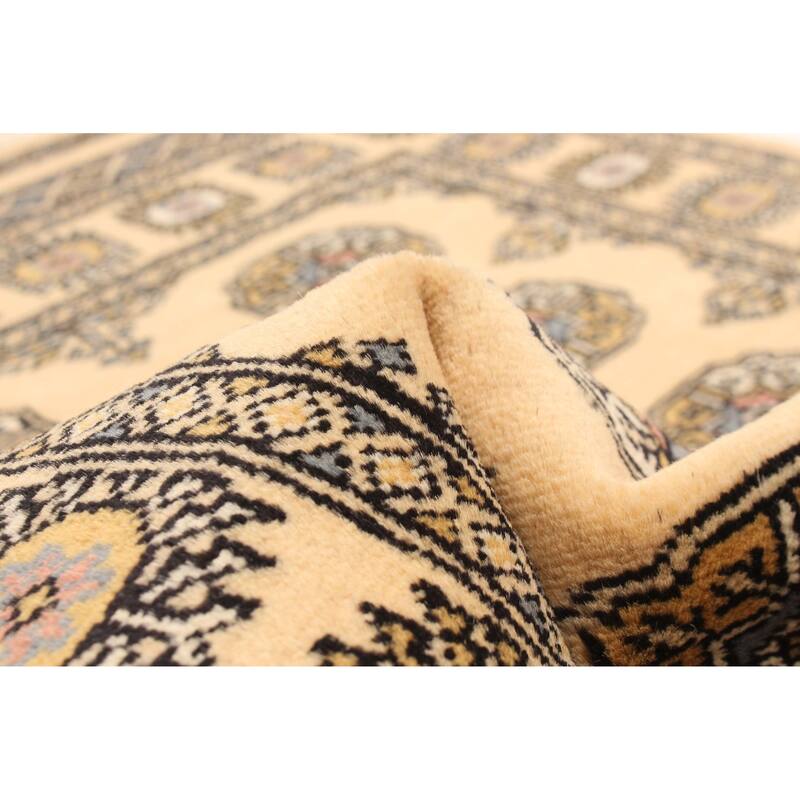 ECARPETGALLERY Hand-knotted Peshawar Bokhara Beige Wool Rug - 3'1 x 5'1