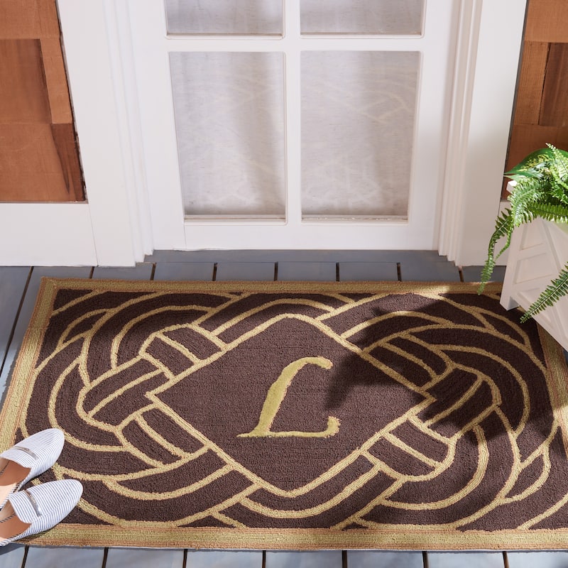 SAFAVIEH Hand-hooked Monogram M Chocolate Rug - 2'6" x 4' - L - Chocolate - Rectangle