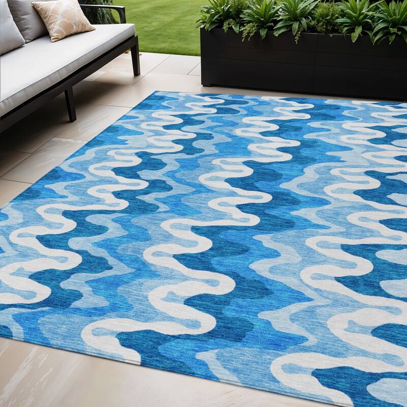 HomeRoots Abstract Transitional Rectangle Outdoor Rug - 5' X 8'