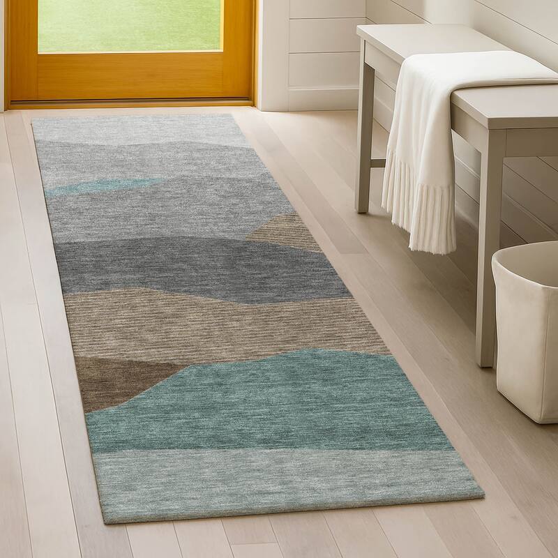 Machine Washable Indoor/ Outdoor Modern Dacono Chantille Rug