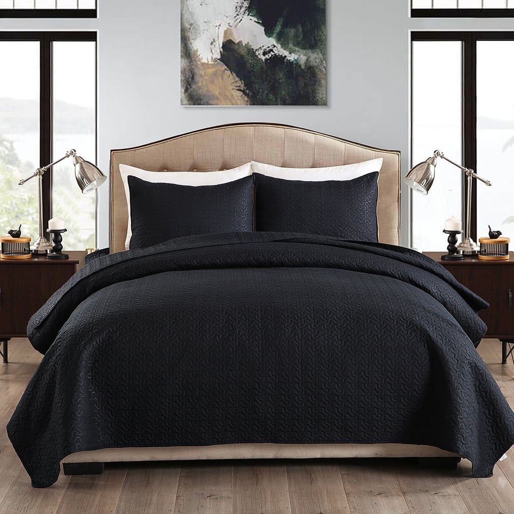 3-piece Fashionable Solid Embossed Quilt Set Bedspread Cover