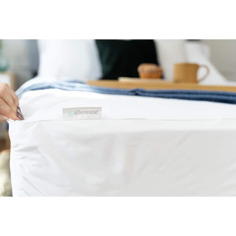AllerEase Ultimate Temperature Balancing Zippered Mattress Protector - White