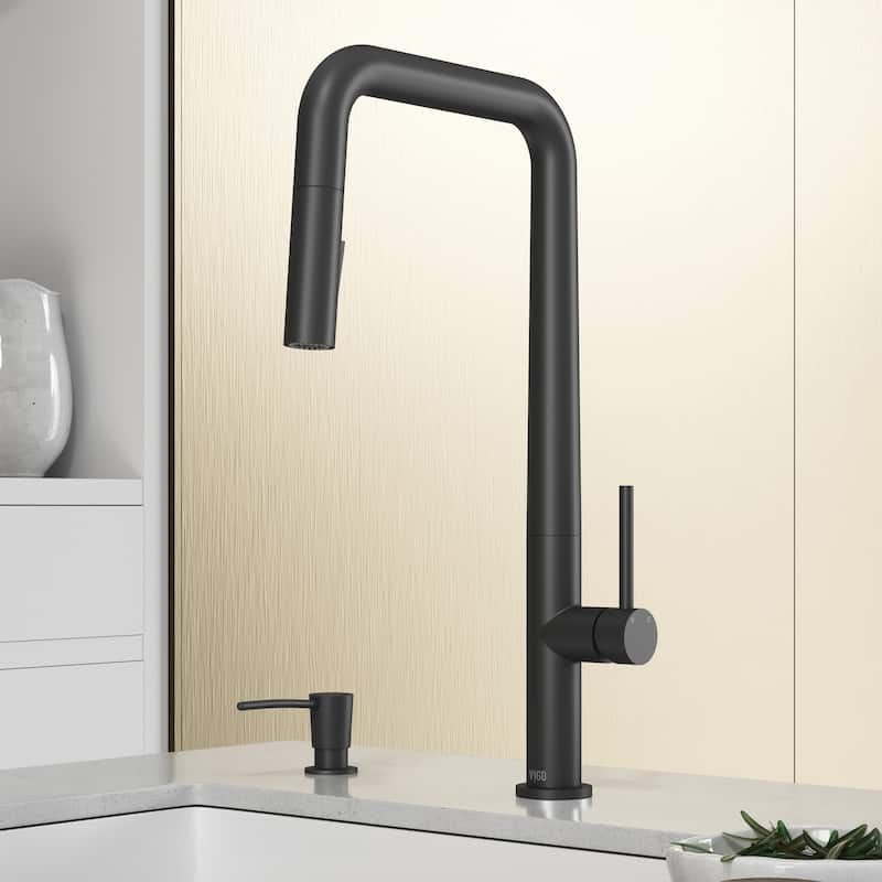VIGO Parsons 18" H Single Handle Pull-Down Sprayer Kitchen Faucet