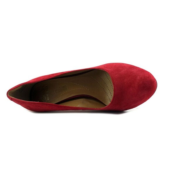 clarks red heels