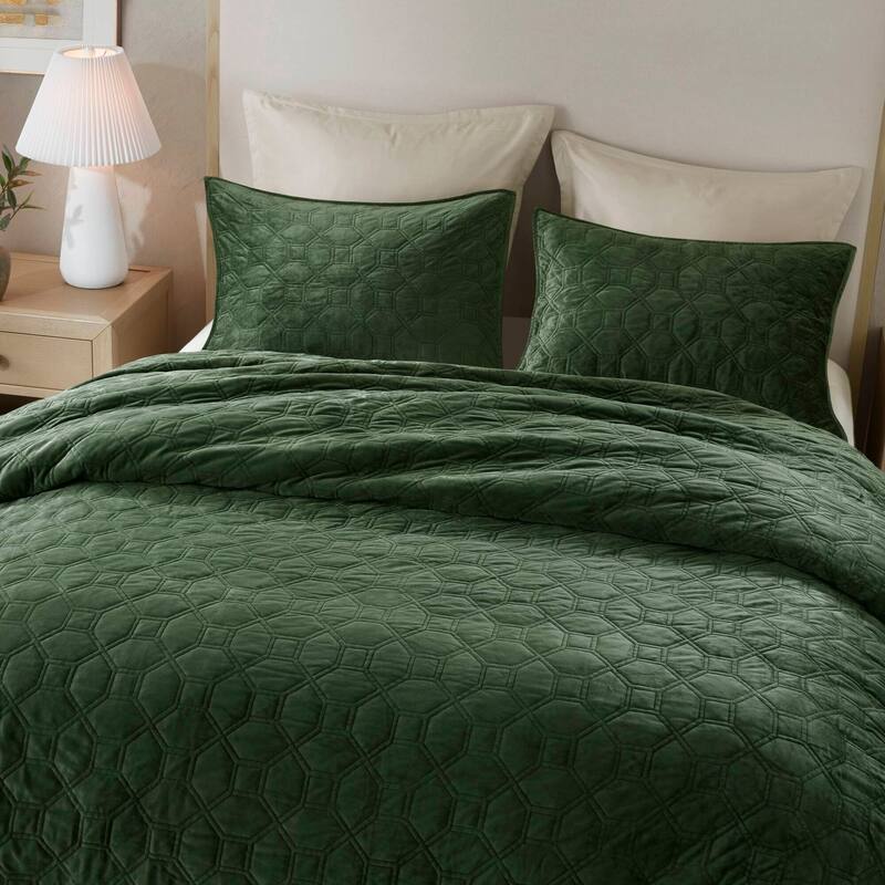 Madison Park Emery 3 Piece Velvet Quilt Set