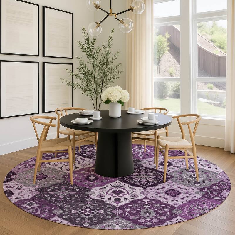 Machine Washable Indoor/ Outdoor Traditional Panel Chantille Rug