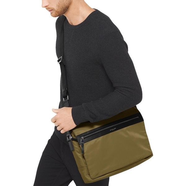 michael kors kent messenger bag