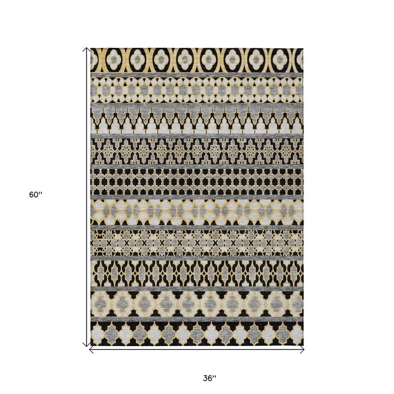 HomeRoots Quatrefoil Transitional Rectangle Outdoor Rug
