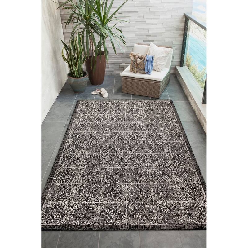 Liora Manne Carmel Antique Tile Indoor/Outdoor Rug