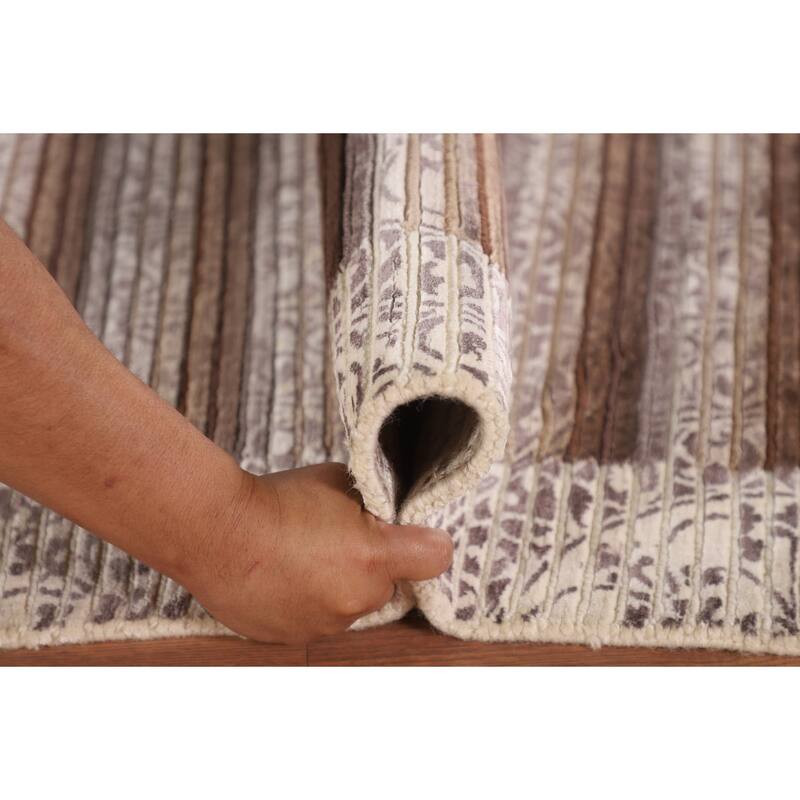 Modern Indian Accent Rug Handmade Abstract Wool Carpet - 2'8"x 5'0"