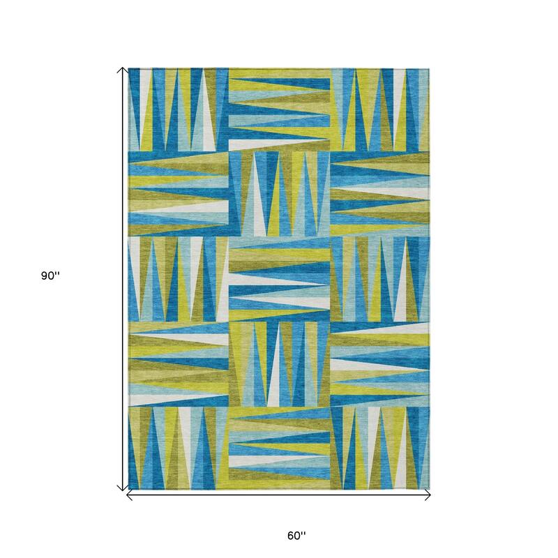 HomeRoots Geometric Transitional Rectangle Outdoor Rug