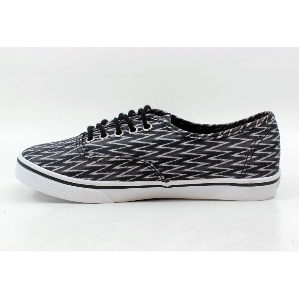 vans authentic lo pro black true white