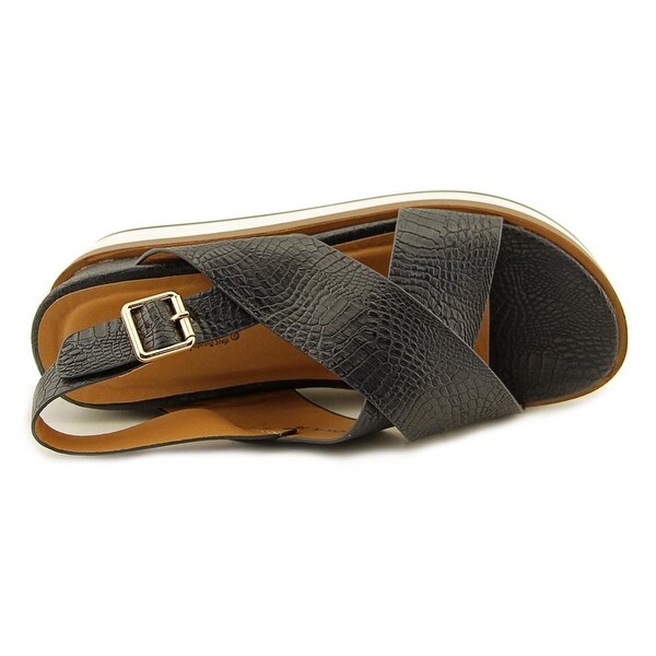 patrizia by spring step cutiquin wedge sandal