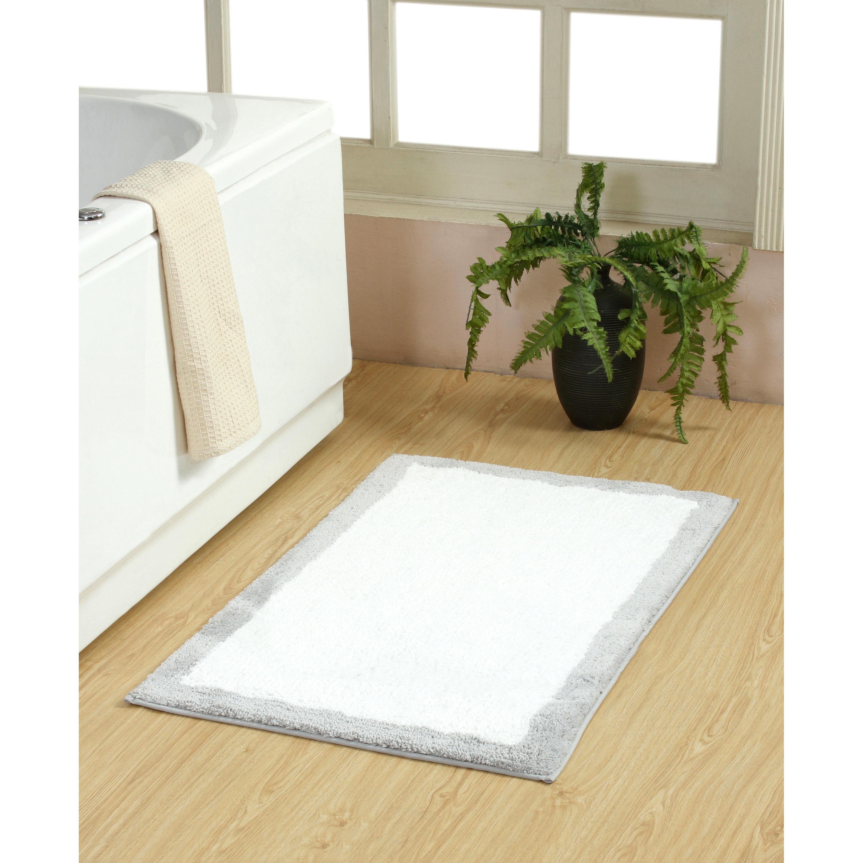 Chesapeake Lakewood Micro Tufted Bath Rug - 24"X40"
