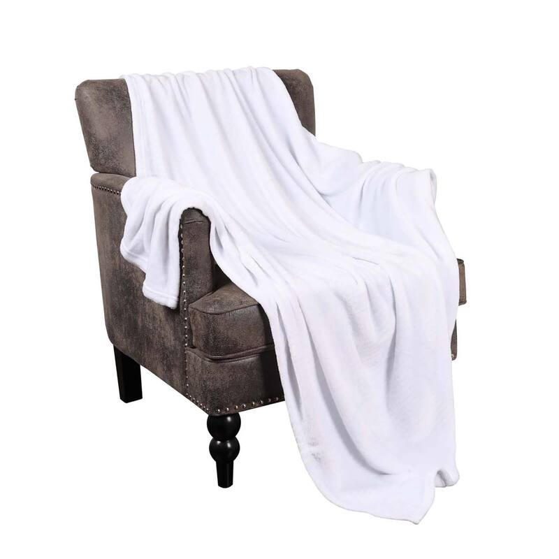 Superior Fleece Plush Medium Weight Soft Fluffy Decorative Blanket