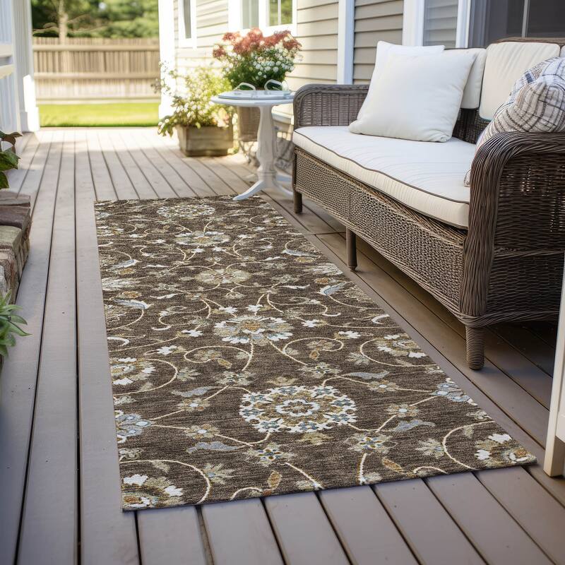 Machine Washable Indoor/ Outdoor Traditional KashanChantille Rug