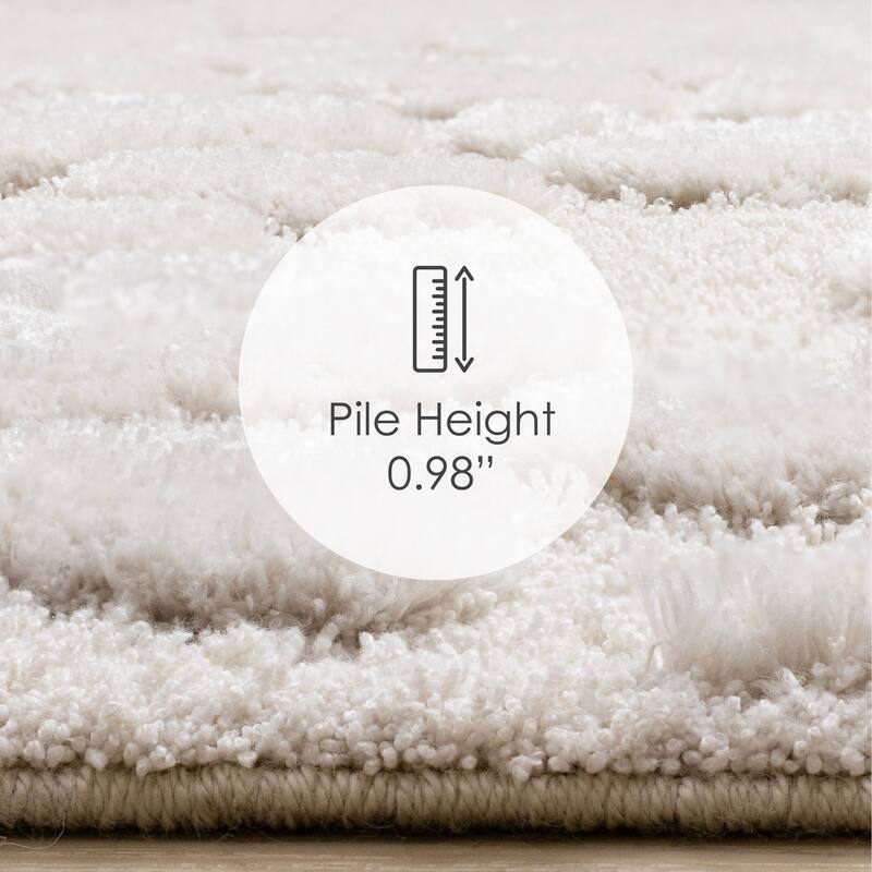 Luxurious White Stepping Stones High-Low Textured Rug