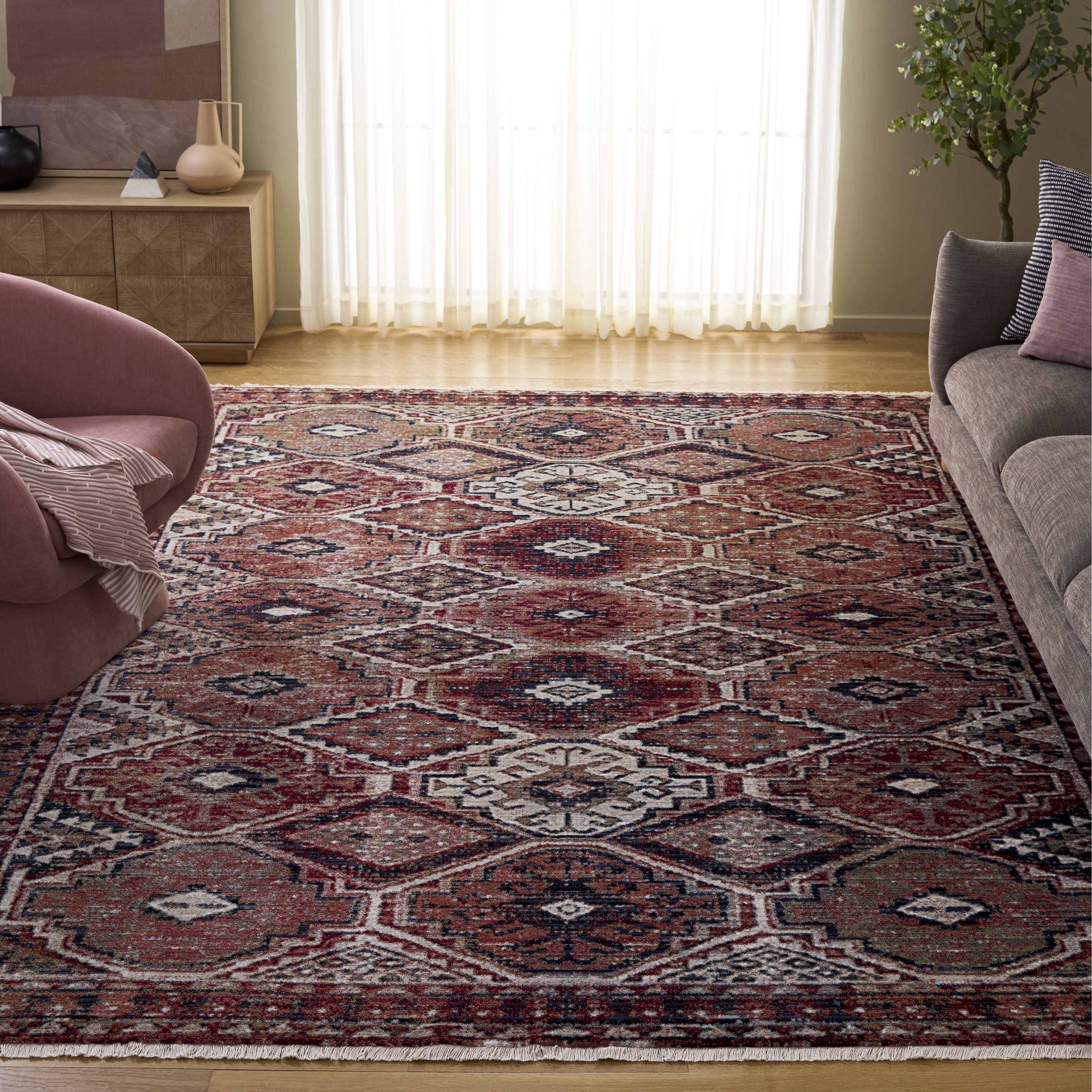 SAFAVIEH Herat Malinka Traditional Rug