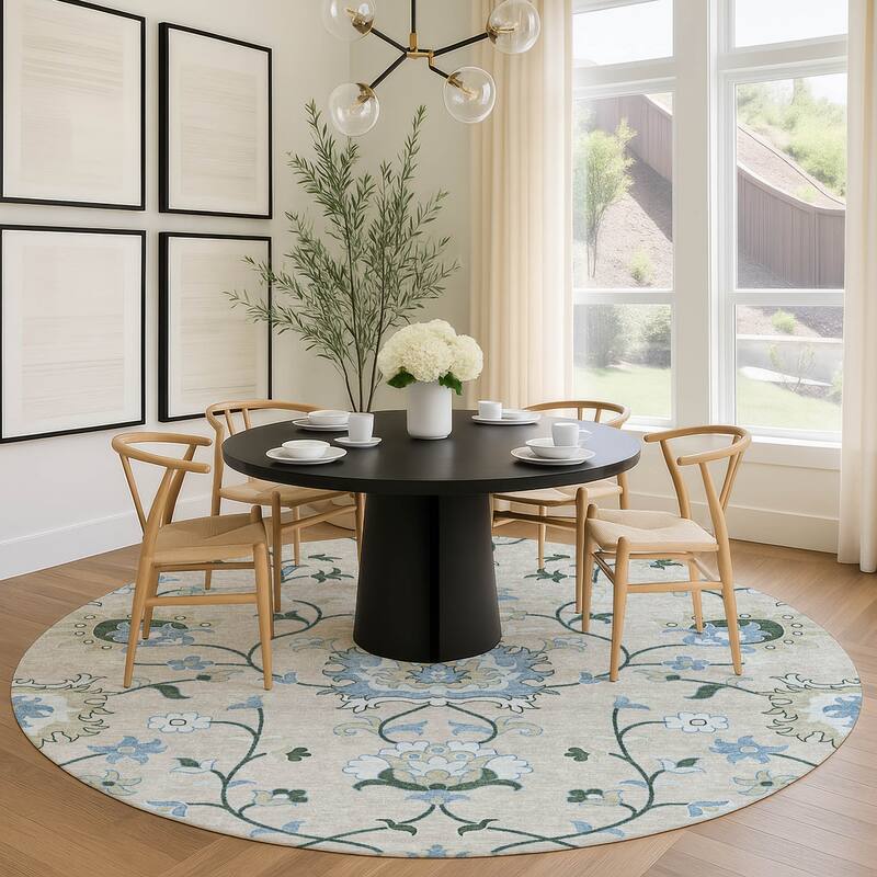 Machine Washable Indoor/ Outdoor Traditional Serena Chantille Rug