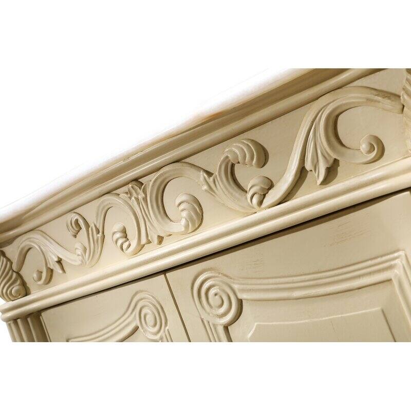 Traditional Bathroom Vanity Sink