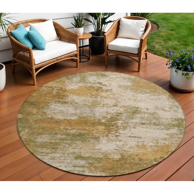 HomeRoots Abstract Transitional Rectangle Outdoor Rug - 8' Round