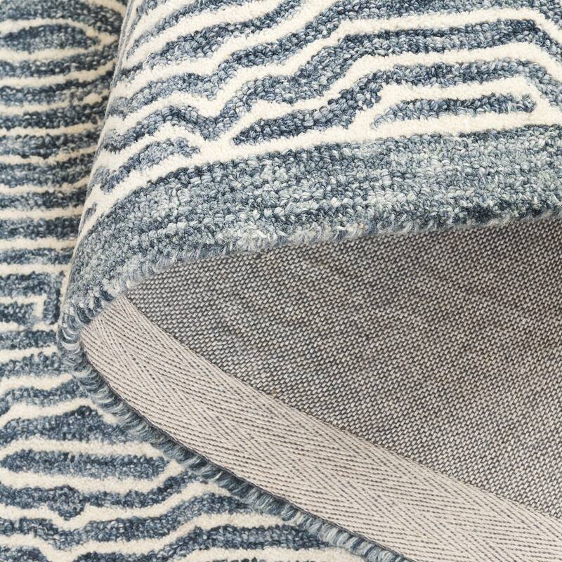 SAFAVIEH Handmade Micro-Loop Marve Transitional Wool Rug