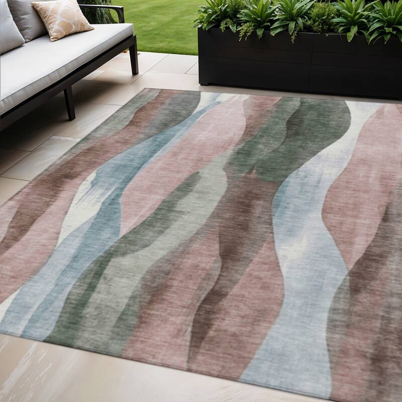HomeRoots Abstract Transitional Rectangle Outdoor Rug - 5' X 8'