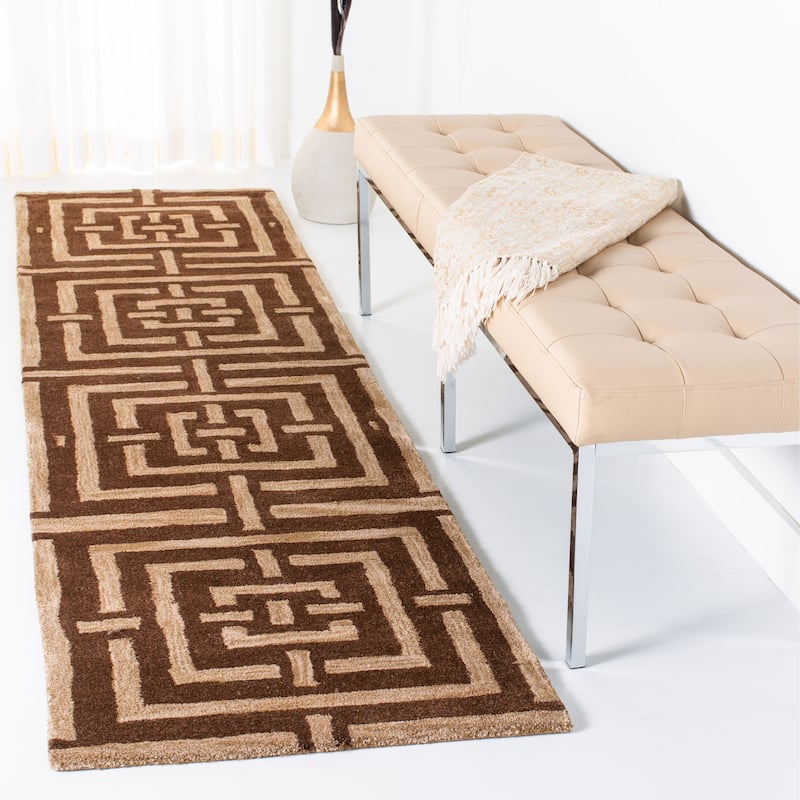 SAFAVIEH Handmade Wyndham Idalina Modern Wool Rug - 2'3" x 9' Runner - Brown
